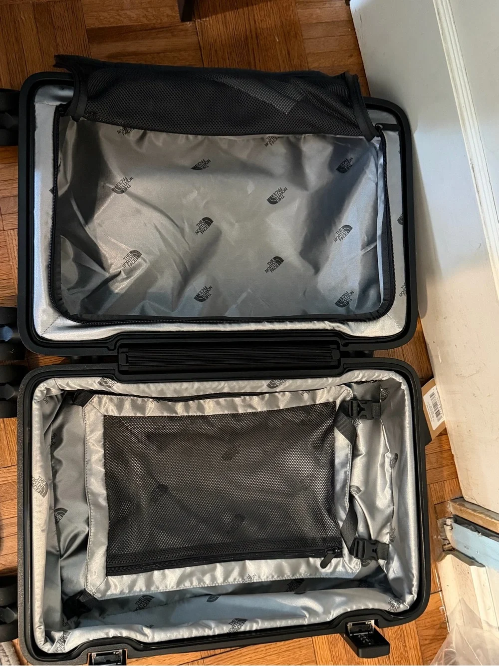 The North Face Black Grid-Panel Carry-On Spinner